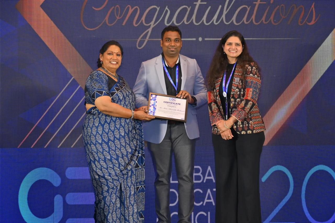 Certificate recognition photograph